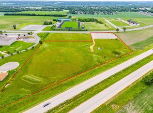 1001 Commerce Dr W, Belle Plaine, MN 56011