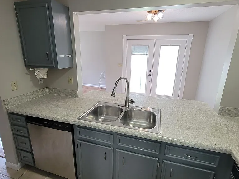 63C Eastgate Cir — Photo 6