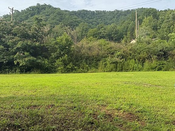 3rd image of 799 Pearl Hill Rd