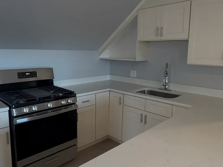 319 Winter St #3 — Photo 9