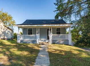 812 Hamilton St, Johnson City, TN 37604