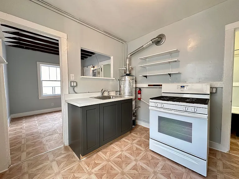 1033-1041 Minna Street — Photo 8