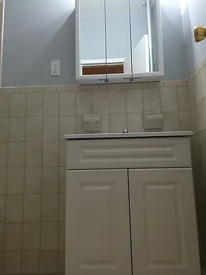 Rented by Lang Realty LLC | media 2