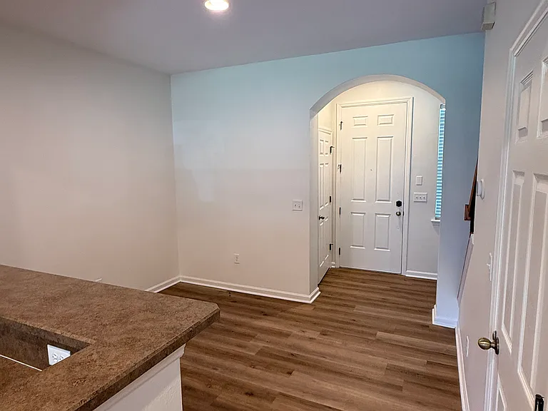 13036 Sunset Lake Dr — Photo 8
