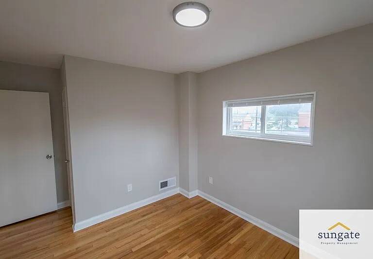 3427 N Point Rd — Photo 19
