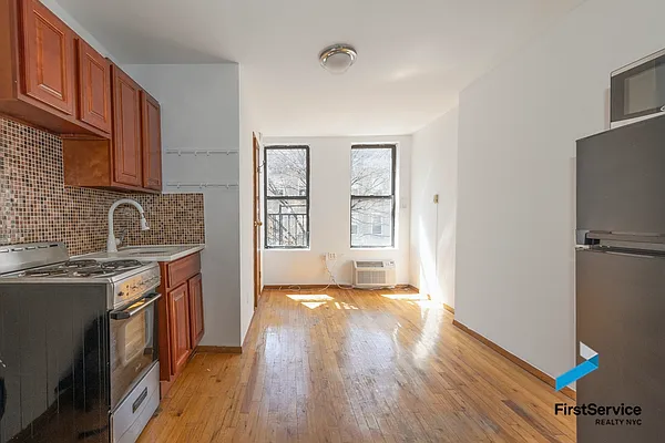 Rented by FirstService Realty (legacy) | media 11