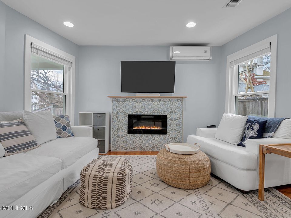 1st image of 903 Emory Street
