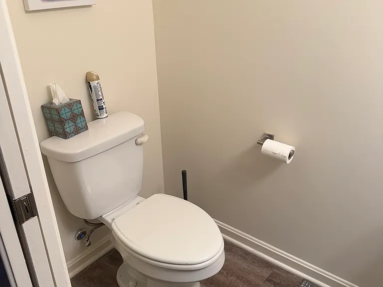 1112 King Arthur Ln #B — Photo 5