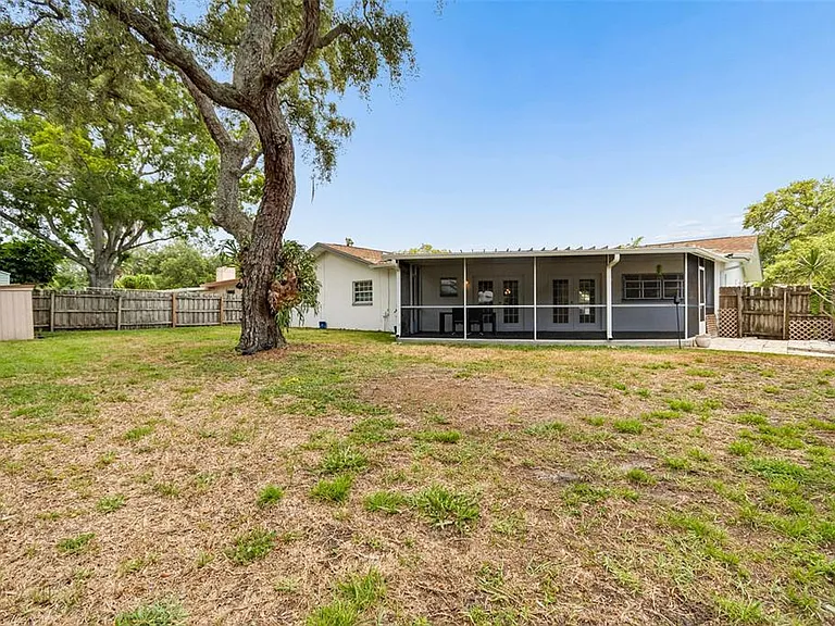 1230 15th Ct SW — Photo 24