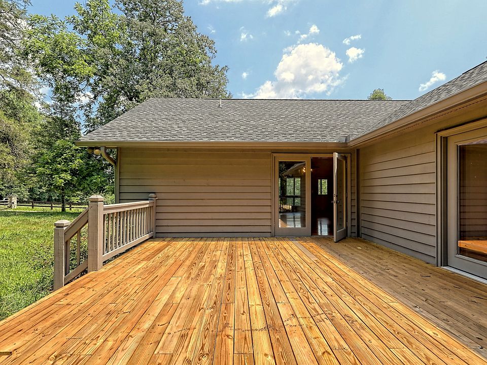 157th image of 3622 Sandy Ford Rd