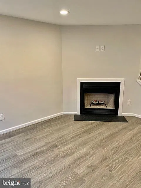 3 bed, 2.5 bath, 1353 sqft, $2,550 — Photo 3