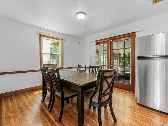 5th image of 107 HAYWARD Street