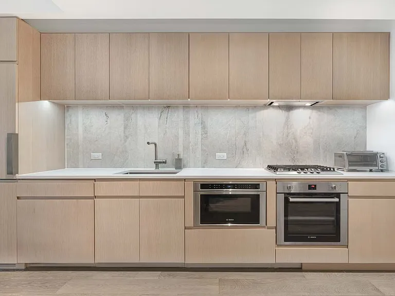 10 Nevins St #9D — Photo 8