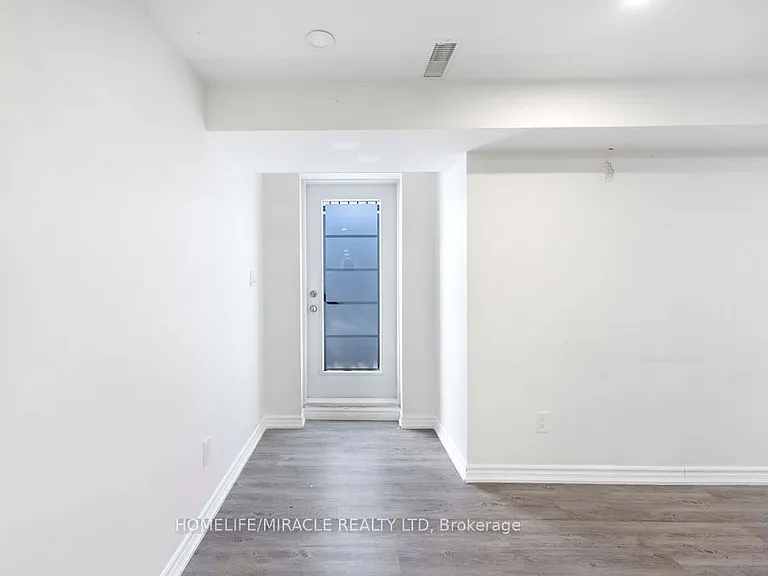 1330 Aldergrove Dr #BASEMENT — Photo 2