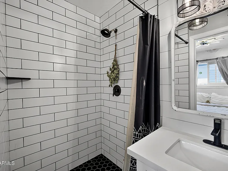 4329 E Hubbell St — Photo 19