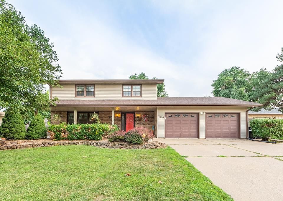 1st image of 2228 Brookwood Ln