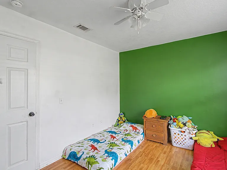 146 Auburn Cir — Photo 11