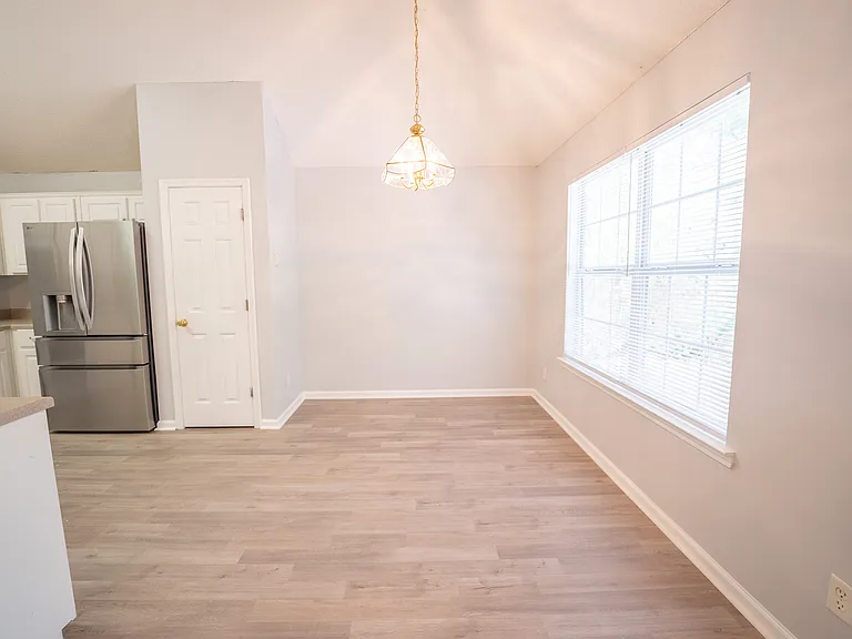 123 W Tisbury Ln — Photo 12