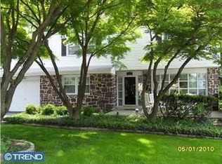 2200 Oakwyn Rd, Lafayette Hill, PA 19444