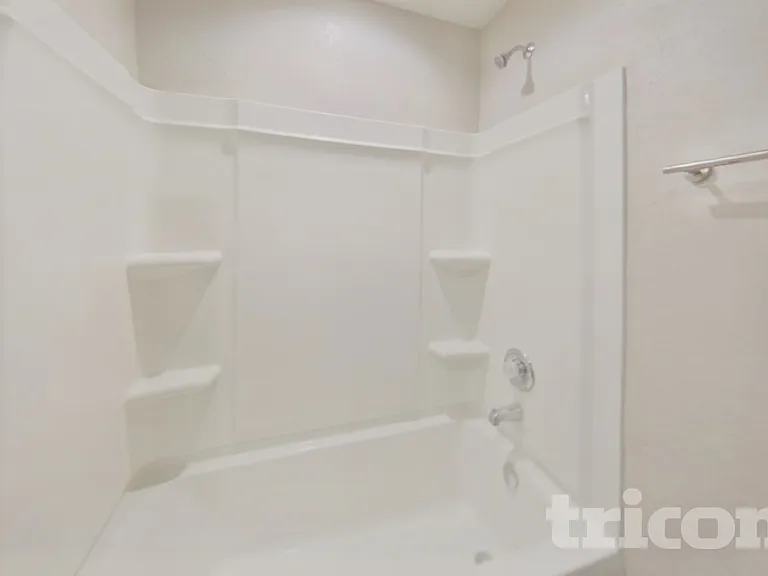 1016 Adler Way — Photo 14
