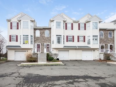 1727 Essex St Unit O304, Rahway, NJ, 07065