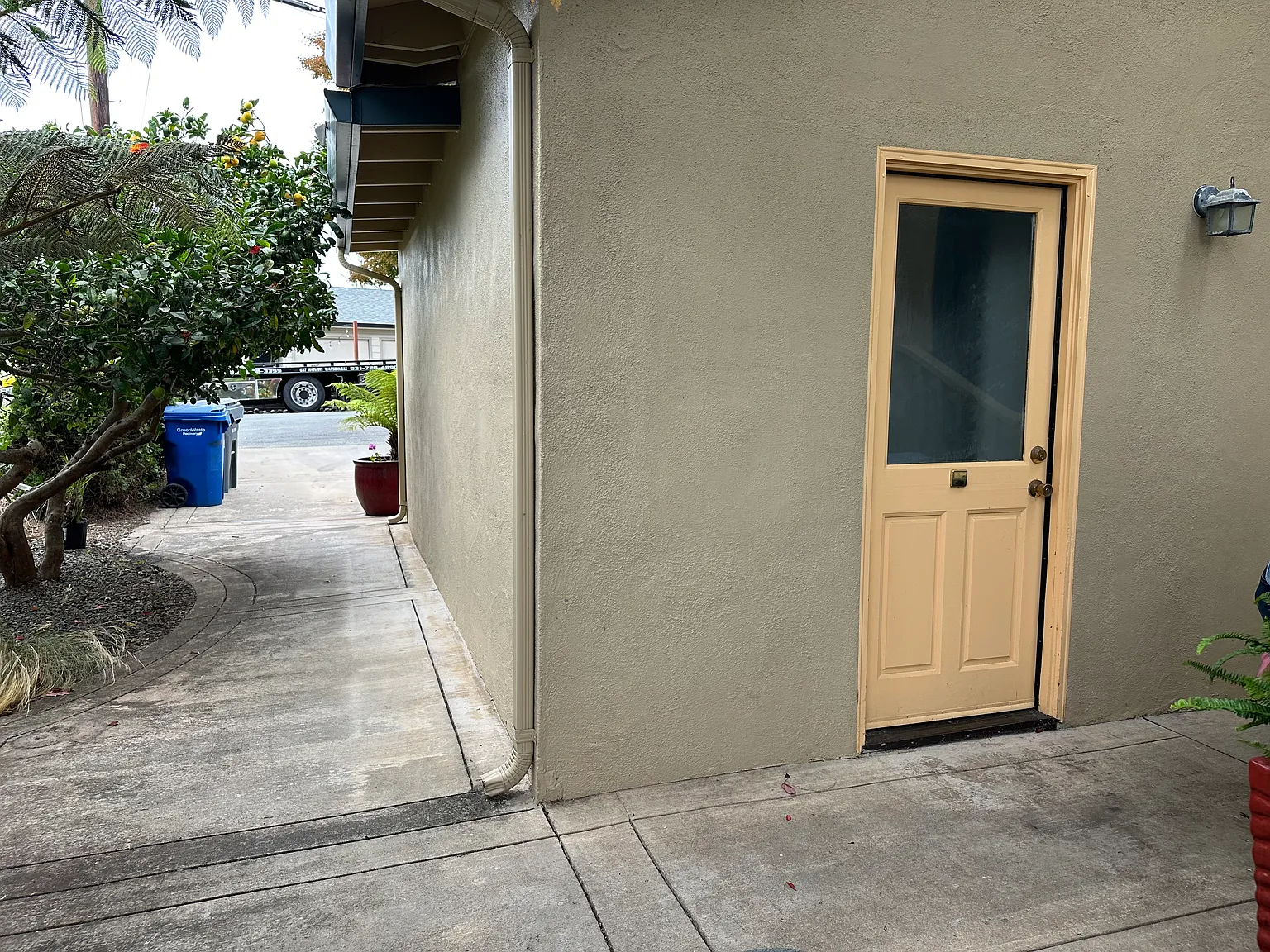 1 bed, $2,600 — Photo 3