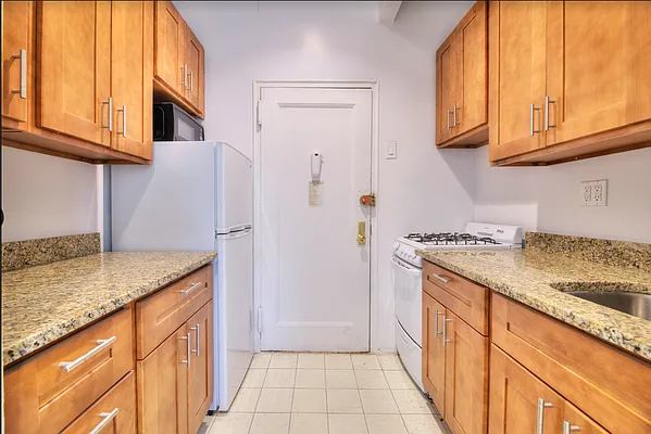Rented by REAL New York | media 11