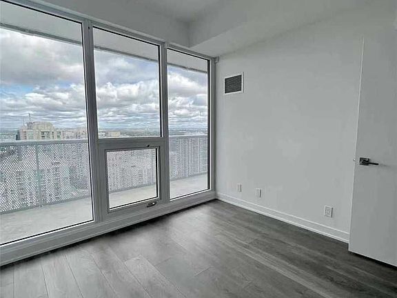 3rd image of 15 Holmes Ave #2505