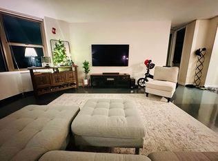 535 N Michigan Ave APT 311, Chicago, IL 60611