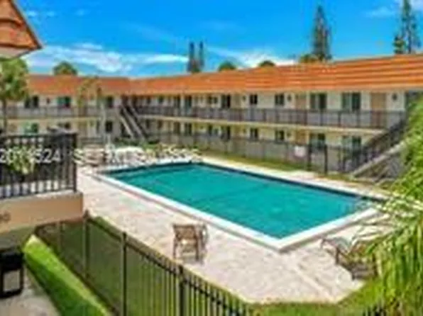 6620 SW 39th St APT B5, Davie, FL 33314