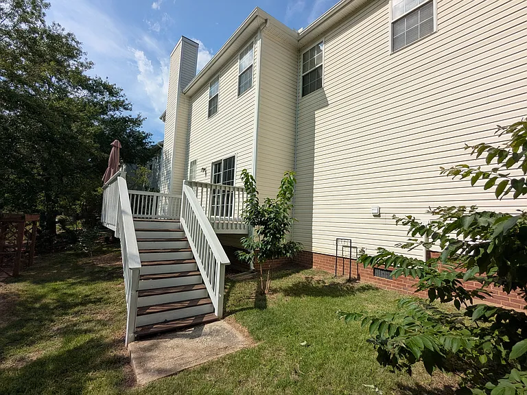 12 Lake Valley Ct — Photo 27