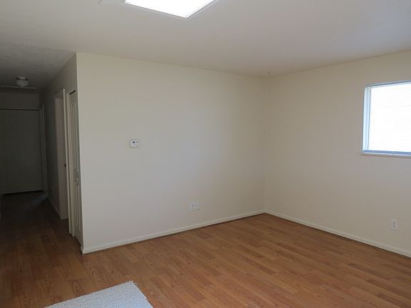 3rd image of 3922 Frazier Rd E
