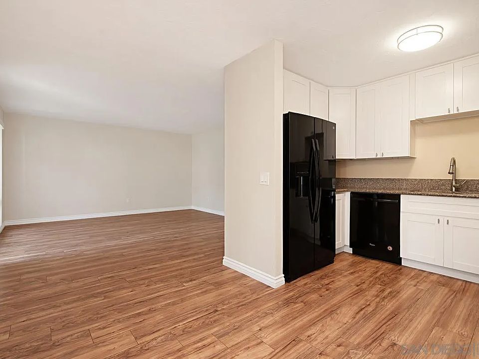 1st image of 1811 E Grand Ave Unit 85