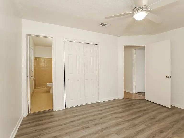 6139 Deepwood Dr E — Photo 9