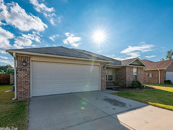 3rd image of 12016 Amaranth Dr