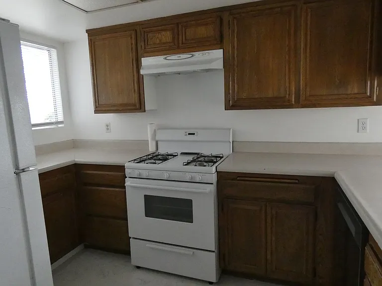 1738 N Lynne Dr — Photo 4