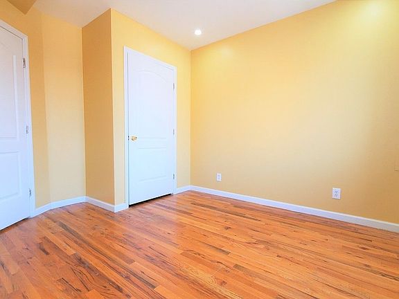 5th image of 104-24 39th Ave #4A