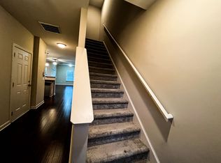 614 Friendway Rd, Greensboro, NC 27410