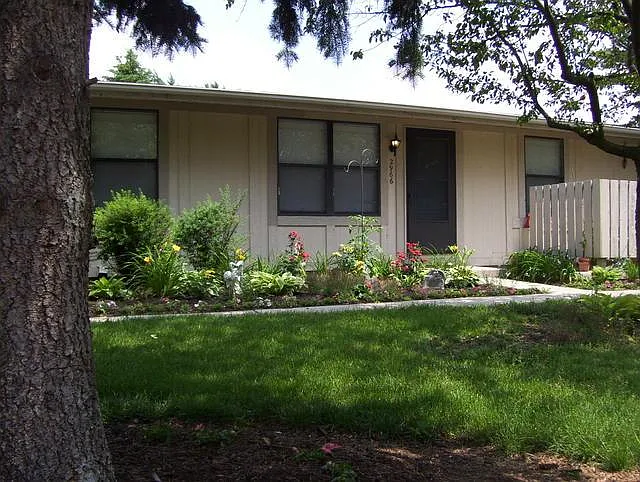 8611 Meadowood Dr — Photo 8