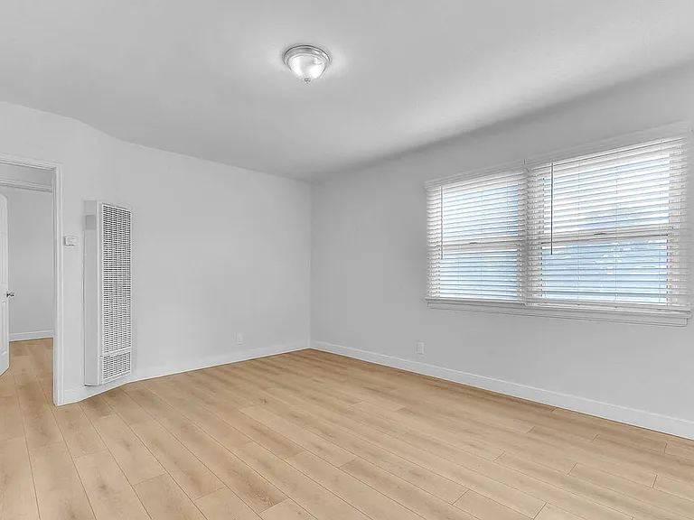 2820 Liberty Blvd #C — Photo 10