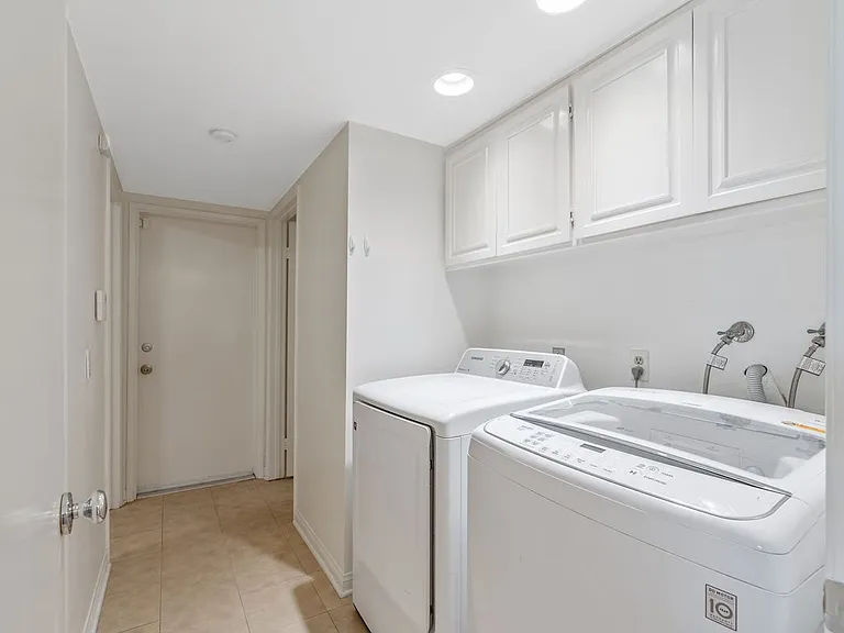 23454 Park Hermosa — Photo 9