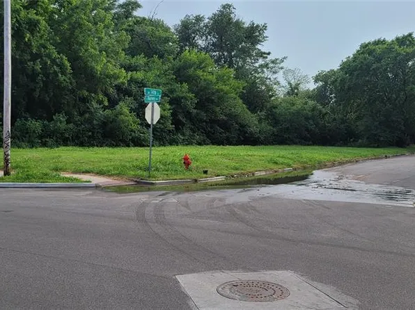 300 SW 14th St #1 & 2, Oklahoma City, OK 73109