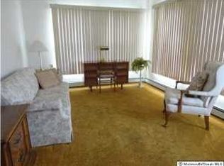 5 Montreal Ct, Toms River, NJ 08757