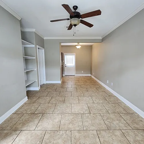 226 Parrott Dr #101 Photo 1