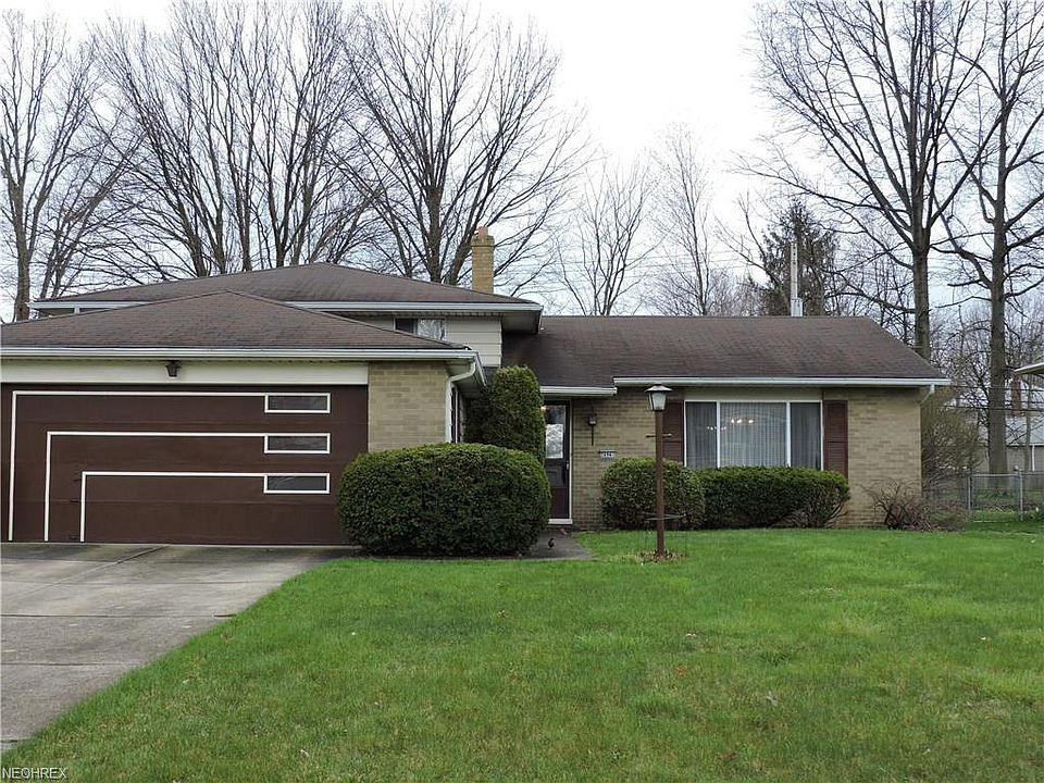 1st image of 26941 Sweetbriar Dr