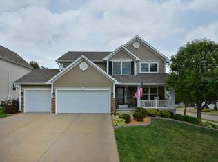 2703 145th St, Urbandale, IA 50323