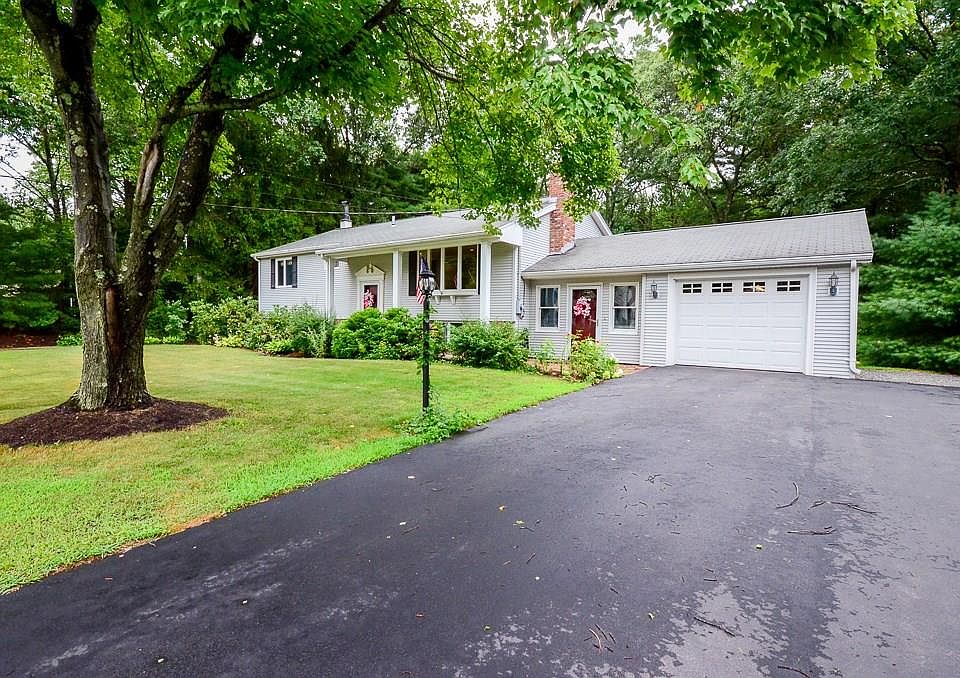 1st image of 23 Larchwood Dr