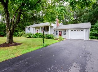23 Larchwood Dr, Cumberland, RI 02864