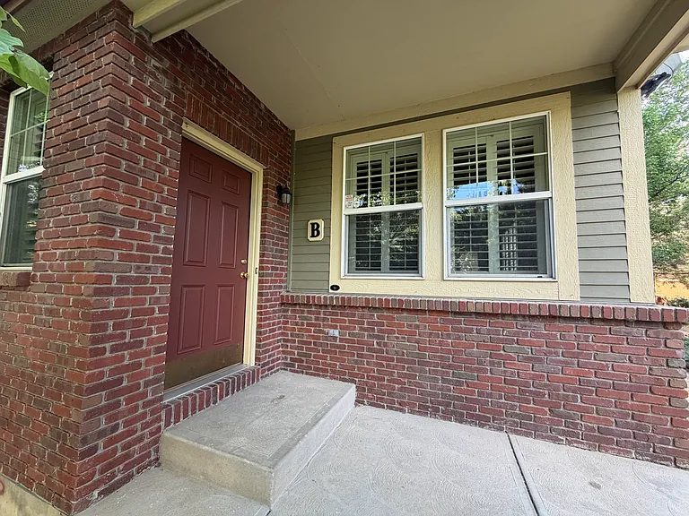 5162 Southern Cross Ln #B — Photo 6