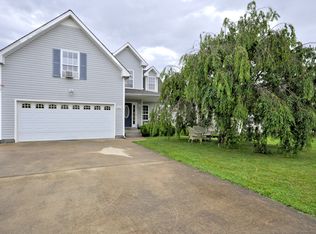 3737 N Jot Dr, Clarksville, TN 37040